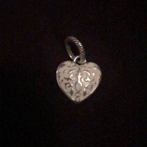NWOT BRIGHTON WHITE HEART CHARM